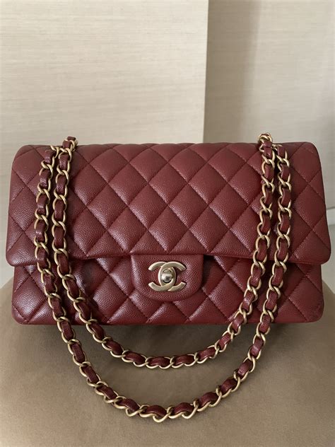 chanel burgundy classic flap